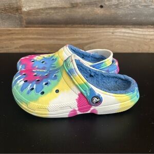 Crocs white tie dye multicolor loafers fleece lined shoes unisex woman 7 mens 5
